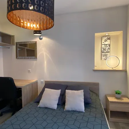 Résidence DESCHAMPS Montluçon Extérieur photo