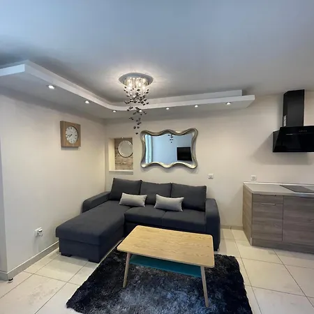 Résidence DESCHAMPS Montluçon Extérieur photo