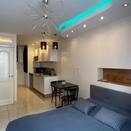 Résidence DESCHAMPS Montluçon Extérieur photo