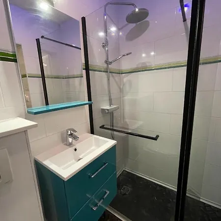 Résidence DESCHAMPS Montluçon Extérieur photo