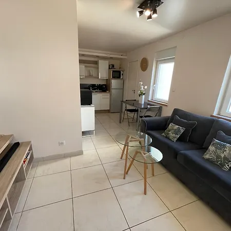 Résidence DESCHAMPS Montluçon Extérieur photo