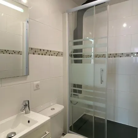 Résidence DESCHAMPS Montluçon Extérieur photo