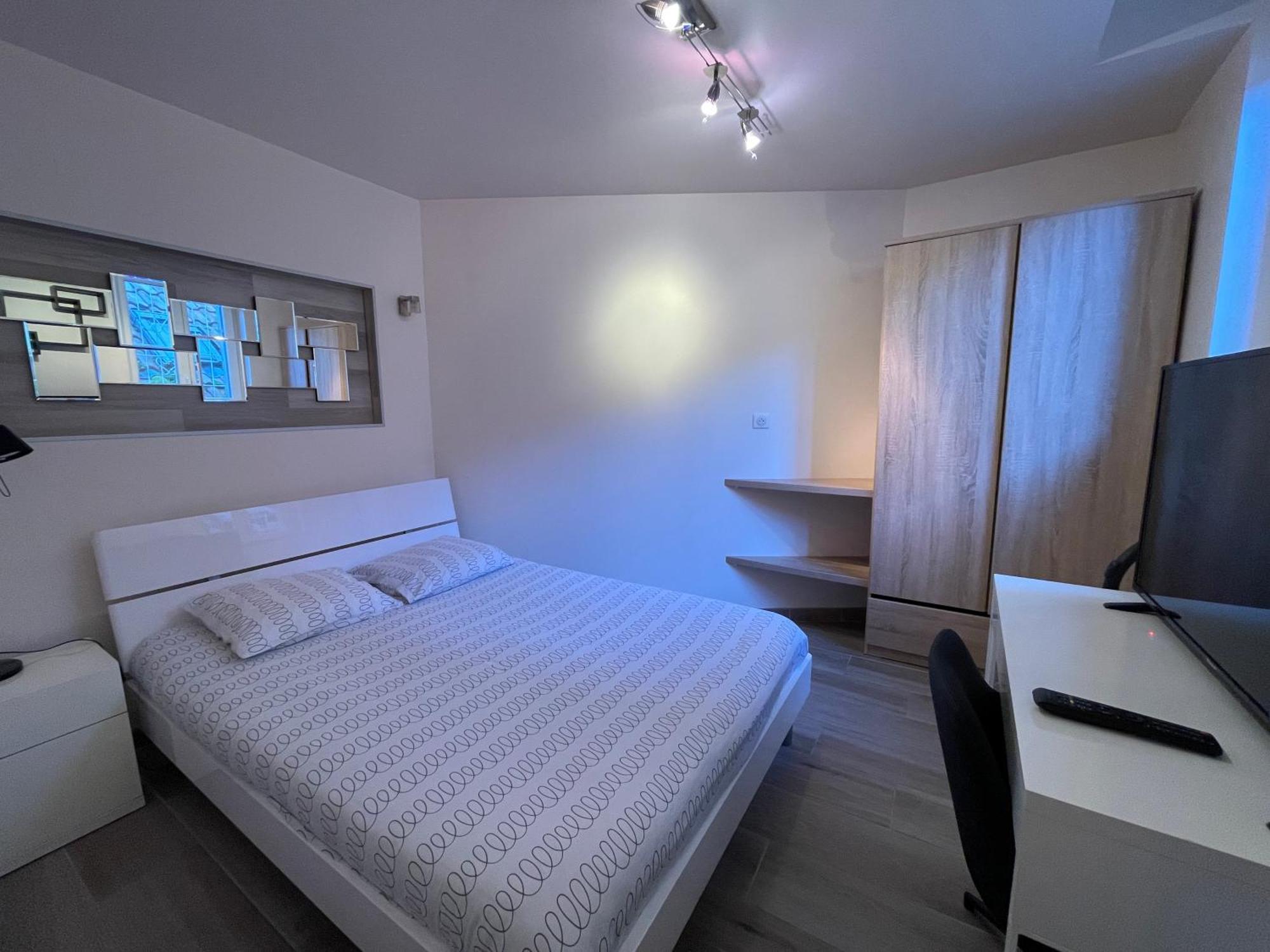 Deschamps Apartment